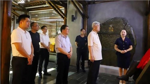 原國務院參事、國家制造強國建設戰(zhàn)略咨詢委員會委員張綱一行來集團白沙溪茶廠考察調研